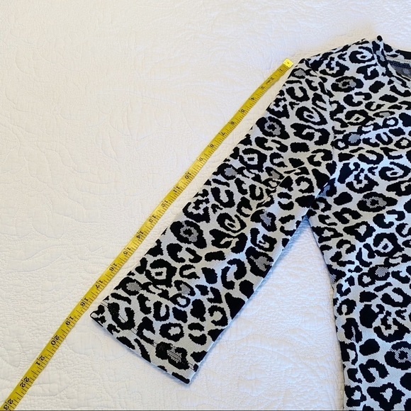 Andrew Marc Leopard Print Button Detail Top - L - Picture 13 of 14